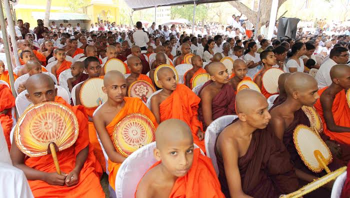 Felicitation for new Anunayaka thero 1