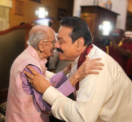 President greets Dr. Lester James Peiris 1