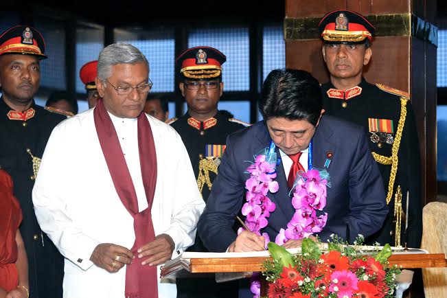 Japans-prime-minister-Shinzo-Abe at parliament Sri Lanka 4