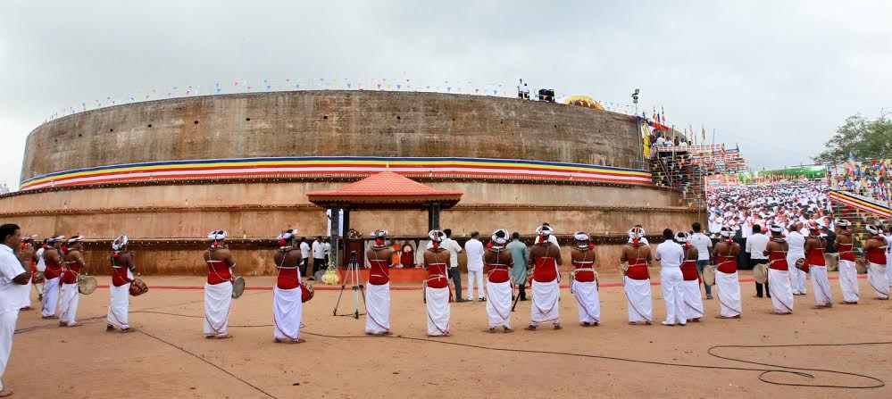 Anuradhapura Sandahiru Seya  President Places Omniscient Sacred Relics 5