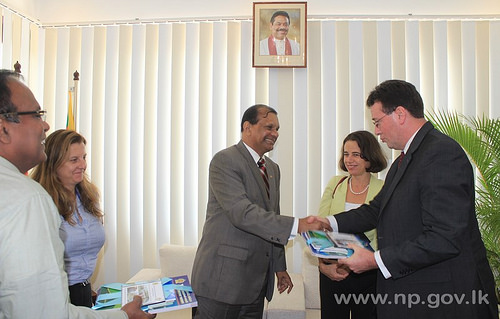 Australian Delegation calls on Governor 1