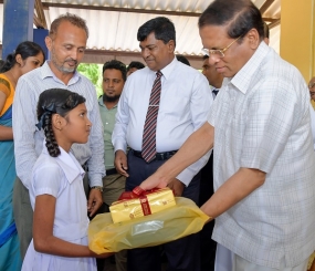 ජනපති මොහොට්ටුවාරම ග්‍රාමශක්ති නිෂ්පාදන ගම්මානයේ නිරීක්ෂණ චාරිකාවක