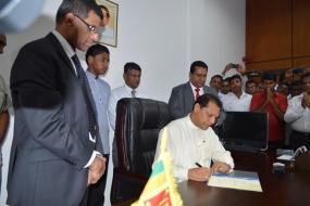 ක්‍රීඩා අමාත්‍යවරයා සිය ධුරයෙහි වැඩ භාර ගැනීම අද