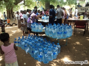 වන්නි ආරක්ෂක හමුදා මූලස්ථානයෙන් වන්නි ජනතාවට සහන