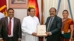 බස්නාහිර පළාත් ව්‍යාපාරික දුරකතන නාමාවලියේ ප‍්‍රථම මුද්‍රිත පිටපත ජනපතිට පිළිගන්වයි