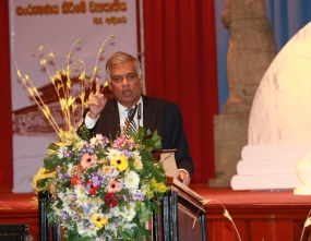 සෑම ආගමක්ම එකමුතුව වැඩකරන විට අන්තවාදය තුරන් වෙනවා - අගමැති