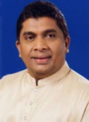 මූල්‍යමය හා ද්‍රව්‍යමය ආධාර ලබා දී දුප්පත්කම නැති කළ නොහැකියි