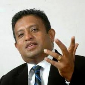 තෙල් මිල වැඩි කිරීමේ කිසිදු තීන්දුවක් ගෙන නෑ-ඛණිජ තෙල් සම්පත් සංවර්ධන අමාත්‍ය