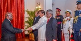 නව රාජ්‍ය තාන්ත්‍රිකයින් පස් දෙනෙකු ජනපතිට අක්තපත්‍ර භාරදෙති