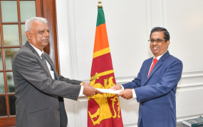 මහජන ආරක්ෂක අමාත්‍යාංශයේ ලේකම්වරයා ලෙස ඩී.ඩබ්ලිව්. ආර්. බී. සෙනවිරත්න පත් කෙරේ