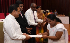 2020 වන විට රාජ්‍ය සේවකයින්ට තවත් වරප්‍රසාද-සෞඛ්‍ය අමාත්‍ය