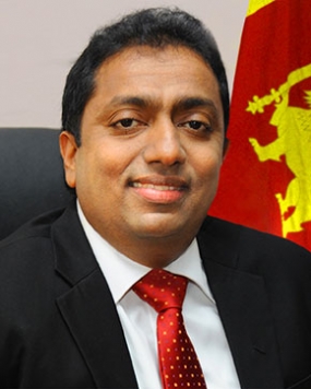 පාසල් පද්ධතියට &quot;සනීපාරක්ෂාව පෙරට&quot; වැඩසටහන  ලබන 1 දා ඇරඹේ