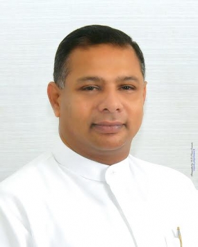 මේ රටේ පාලකයාට අපි පරම්පරා සියල්ලම ණය ගැතියි