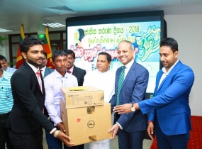 තරුණ තරුණියක්ගේ ආකල්පමය දියුණුව ඇති කිරීමට කටයුතු කරනවා