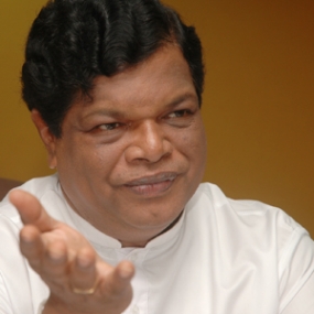 විභාග හෝ අධ්‍යාපන ක්‍රියාවලිය දේශපාලනීකරණය කිරීමට රජය කටයුතු කර නෑ