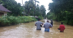 අයහපත් කාලගුණයෙන් රත්නපුර පුද්ගලයින් 8,556 පීඩාවට පත් වෙති