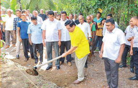 නවතා ඇති සංවර්ධන ව්‍යාපෘති ණය ප්‍රතිව්‍යූහගතකරණය අවසන් වූ වහා අරඹනවා – ඇමැති ආචාර්ය බන්දුල ගුණවර්ධන