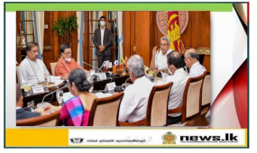 ලංකාව ලොව ප්‍රධානතම නාවික කේන්ද්‍රස්ථානයක් බවට දියුණු කරන්න පිළිවන්-  ජනපති නිලධාරීන්ට පෙන්වා දෙයි   