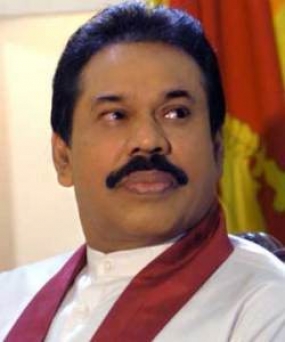 මල්වතු මහා නාහිමියන්ට ජනපතිගෙන් ජන්ම දින සුබපැතුම්