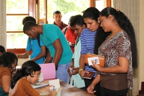 කොරියා භාෂා විභාග අයදුම්පත් ලබාගැනීමේ දී අතරමැදියන්ට හසුවන්න එපා