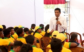 යොවුන් පුර තරුණ තරුණියන්ට මත් ද්‍රව්‍ය නිවාරණ දැනුවත් කිරීමක්