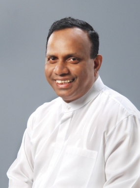 පටු දේශපාලන පක්ෂ සහ නායකයන් ජාතිවාදය අවුස්සා අවුල් කරන වෑයමක