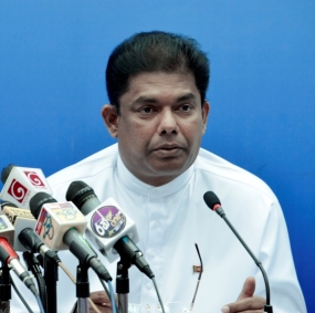 හිටපු අමාත්‍යවරුන්ගේ භාර නොදුන් වාහන අත්අඩංගුවට