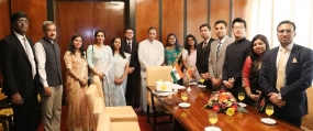 ඉන්දීය රාජ්‍යතාන්ත්‍රකයින් පිරිසක් ශ්‍රී ලංකා පාර්ලිමේන්තුවේ සංචාරයක