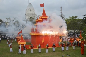 යතිවරයාණෝ නික්ම යති