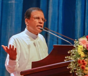 දරුවා සැබෑ මිනිසෙක් බවට පත්කරන්නේ ගුරුවරයායි