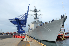 &#039;USS Spruance&#039; නෞකාව කොළඹ වරායට පැමිණෙයි