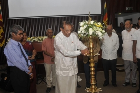 ප්‍රවිණ ගීත රචක සුනිල් සරත් පෙරේරාට උපහාර පිදේ