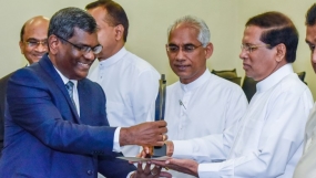 රාජ්‍ය සේවය නැවතත් නඟාසිටුවීමට රජය කැපවෙන බව ජනපති පවසයි.