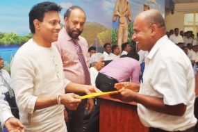 උතුරු මැද අනියම් ආදේශක හා කොන්ත‍්‍රාත් සේවකයන් සඳහා ස්ථිර පත්වීම්