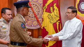 ජනපති සහ ජ්‍යෙෂ්ඨ පොලිස් නිලධාරින් අතර හමුවක්