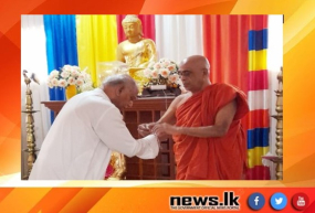 අගමැති ජන්ම දිනයේදි, ඇල්ලේ ගුණවංශ හිමිගේ සහ මුරුත්ට්ගෙට්ටුවෙ ආනන්ද හිමිගේ ආශිර්වාද.....