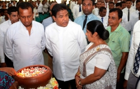 ක්‍රියාශීලි දරු පරපුරක් බිහිකරගන්න ක්‍රීඩාව වගේම යහපත් ආහාර රටාවකට පාසල් දරුවන් හුරු කළ යුතුයි - අමාත්‍ය පී. හැරිසන්