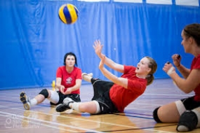 පා ආබාධ සහිත කාන්තාවන් සහභාගීවන Sitting Volleyball වැඩමුළුවක්