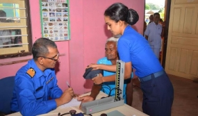 ශ්‍රී ලංකා හමුදා වෛද්‍ය විද්‍යාලය විසින් වැලිඔය ප්‍රදේශයේ ක්‍රියාත්මක කරන ලද වෛද්‍ය කඳවුර සඳහා නාවික හමුදා සහාය