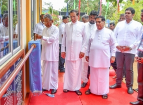 මැදිරිගිරිය සිරිමාවෝ බණ්ඩාරනායක ප්‍රාථමික විද්‍යාලයේ ඉදිකෙරුණු පරිපාලන ගොඩනැගිල්ල  සිසු අයිතියට