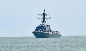 ‘USS Michael Murphy’ නෞකාව කොළඹ වරායේ නිල සංචාරයක