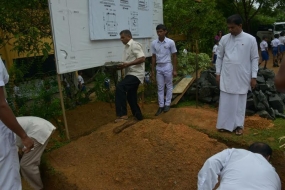 ඇල්පිටිය ශාන්ත මරියා විද්‍යාලයේ බුදු මැදුරට මුල්ගල තැබේ