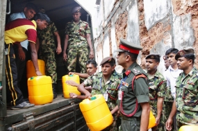 ජනාධිපති ආරක්ෂක සේනාවෙන් වැලිකන්ද ජනතාවට පානීය ජලය