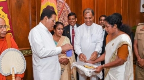 සිරකරු සුබසාධන පළමු කොඩිය ජනපතිට පලඳවයි