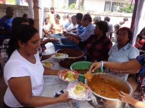 දන්සල්වල කෑම බීමවල සෞඛ්‍යාරක්ෂිත බව ගැන රජය සෝදිසියෙන්