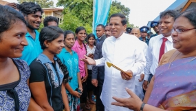 ජනපති යාපනය විශ්වවිද්‍යාලයේ නිරීක්ෂණ චාරිකාවක