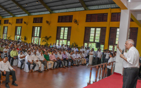 මා රටේ නායකත්වය කරා පැමිණියේ එක්සත් ජාතික පක්ෂයේ පරපුරක උරුමය ද සමඟයි