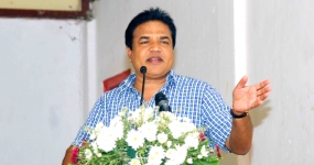 කිරි ගොවීන්ට නියමිත වේලාවට මුදල් නොගෙවන නිලධාරීන්ට විරුද්‍ධව ක්‍රියා කරනවා. -  අමාත්‍ය පී.හැරිසන්