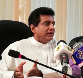 දුම්රිය දේපළවලට හානි කිරීම ගැන රහස් පොලීසියට පැමිණිල්ලක්