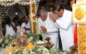 &#039;&#039;බුද්ධ රශ්මි &#039;&#039; ජාතික වෙසක් මංගල්‍යය- සර්වඥ ධාතූන් වහන්සේ ප්‍රදර්ශනය ඇරඹේ